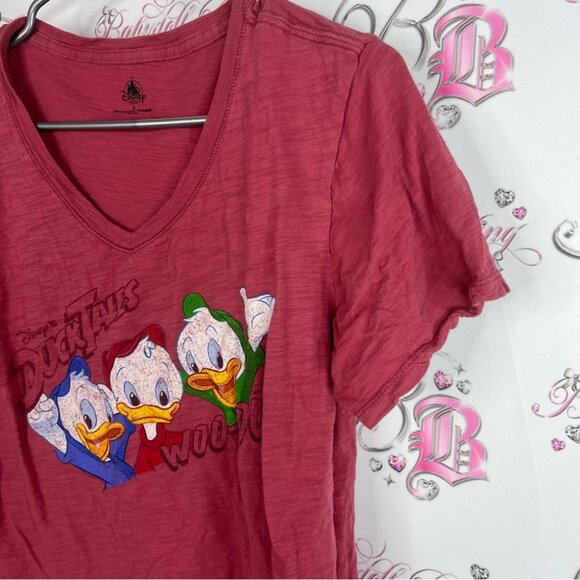 Disney tshirt duck tails woo-oo red tee T-Shirt with Logo - Picture 4 of 8